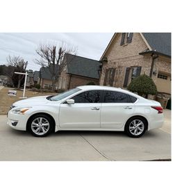 Headlights  2015 Nissan Altima SV