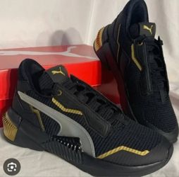 Woman Puma Shoes Size 8