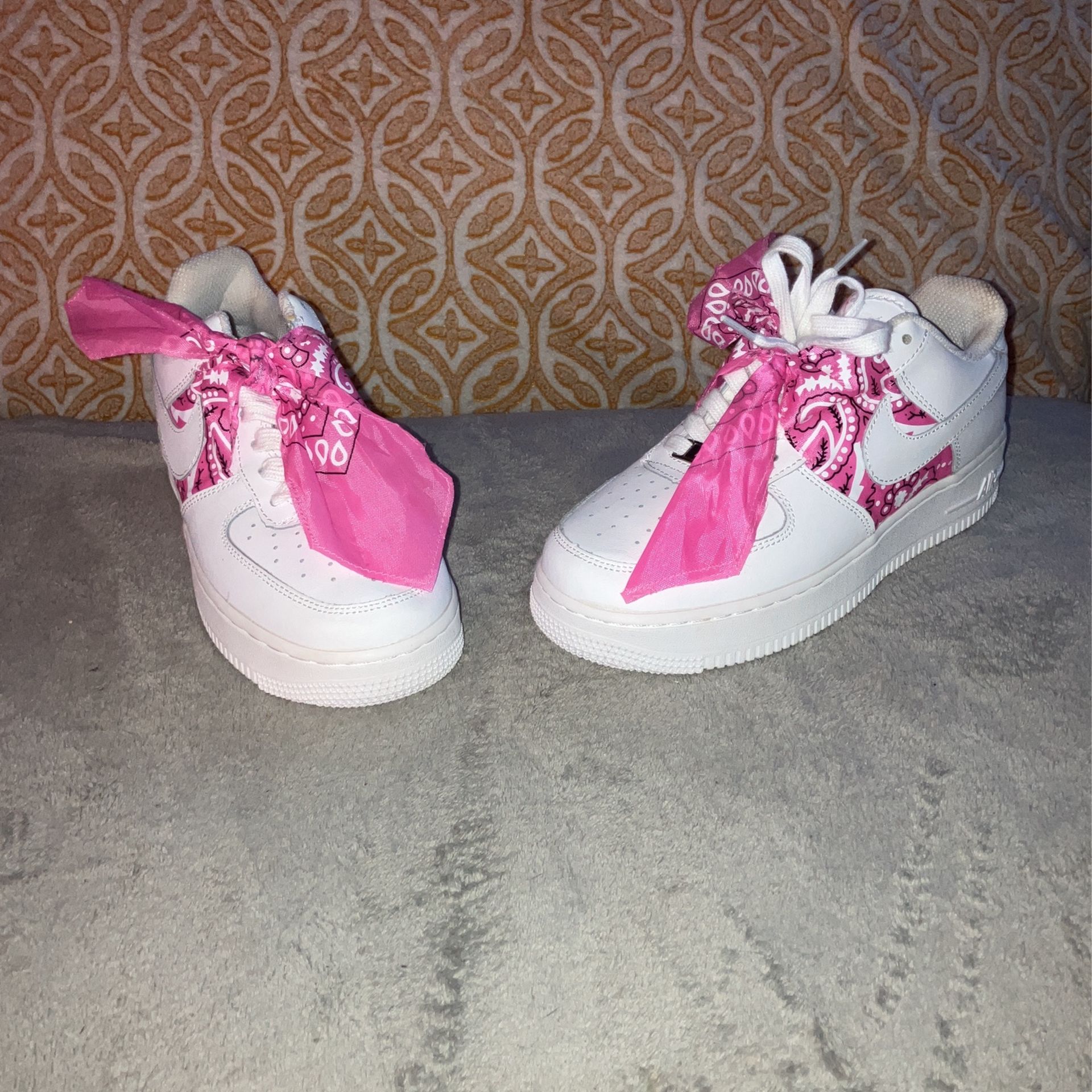 Custom Pink Bandana AF1 US7