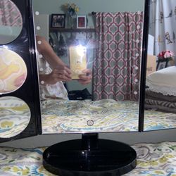 Battery Operated Lighted Vanity Mirror And Tray