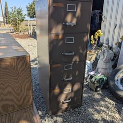 LEGAL METAL FILING CABINET 