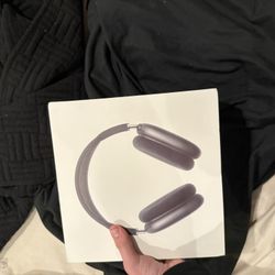 AirPod Maxes