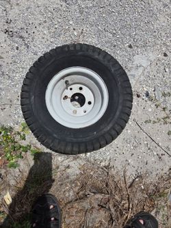 ((READ AD))(($40 EACH))((18X8.5X8 4LUG ZEROTURN wheels)) Zeroturn