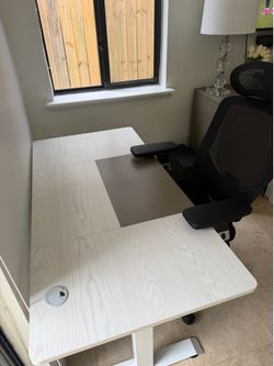 Electric Standing Desk + Ergonomic Office Chair – Excellent Condition