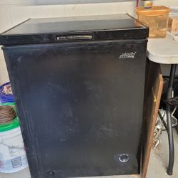 ARCTIC FREEZER  (Leesburg FL)