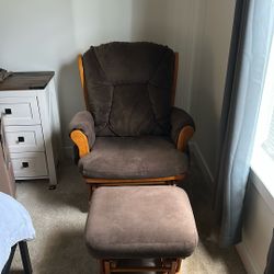 Rocking Chair 