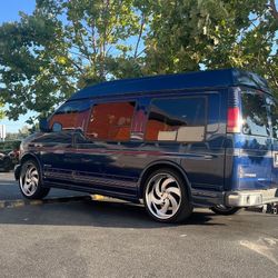 99 Chevy Express 1500 High Top
