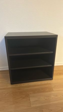 Side cabinet
