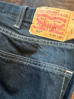8 pairs ..Levi’s 501 button fly Bundle 44x32