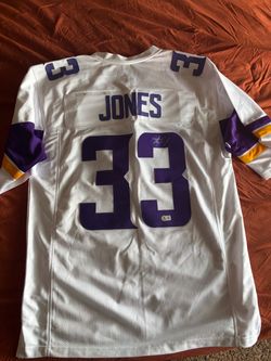 Aaron jones Minnesota Vikings autograph jersey