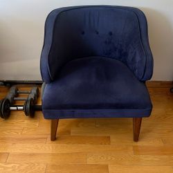 Pair of Modern Navy Blue Velvet Armchairs – Excellent Condition