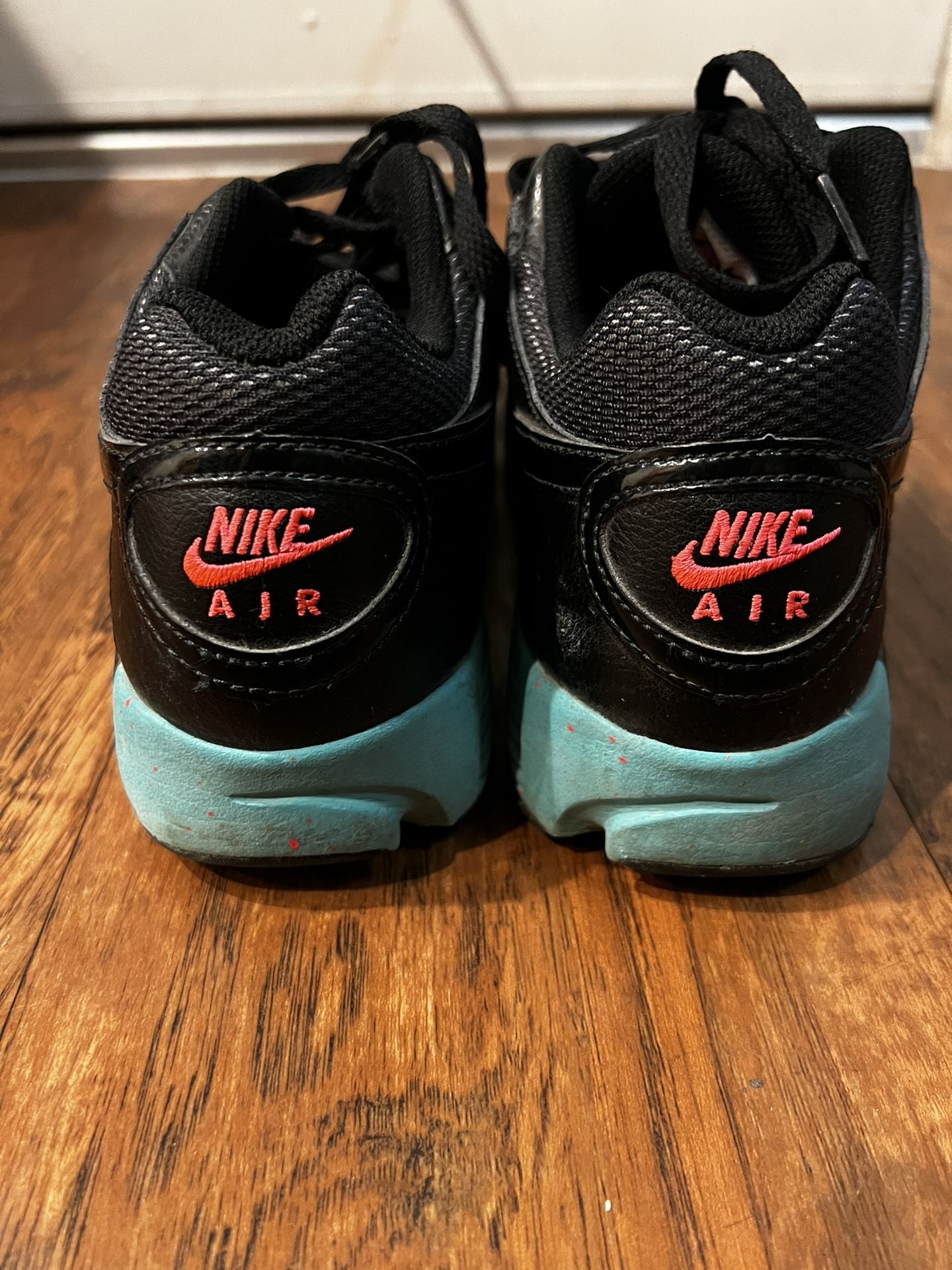Nike Air max Go Strong Black Turquoise Pink Athletic Sneakers Shoes Men’s 9.5