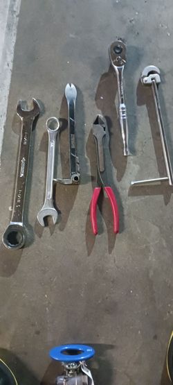 Mixed Hand Tool Lot – Wrenches, Pliers, Ratchet