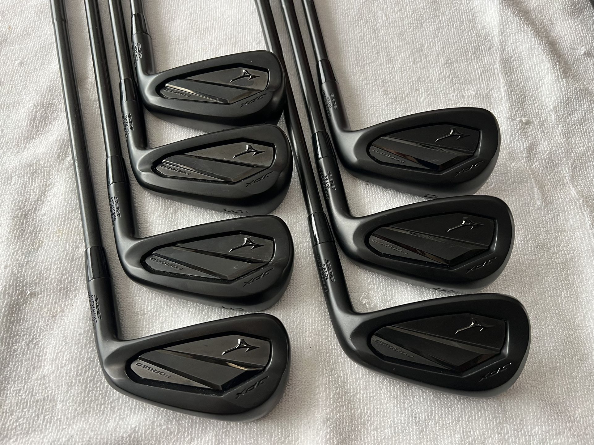 Mizuno JPX 925 Forged Blackout Irons