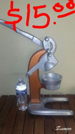Manual juicer for parts.