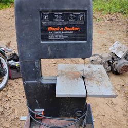 Black and Decker 7 1/2"  band saw $75