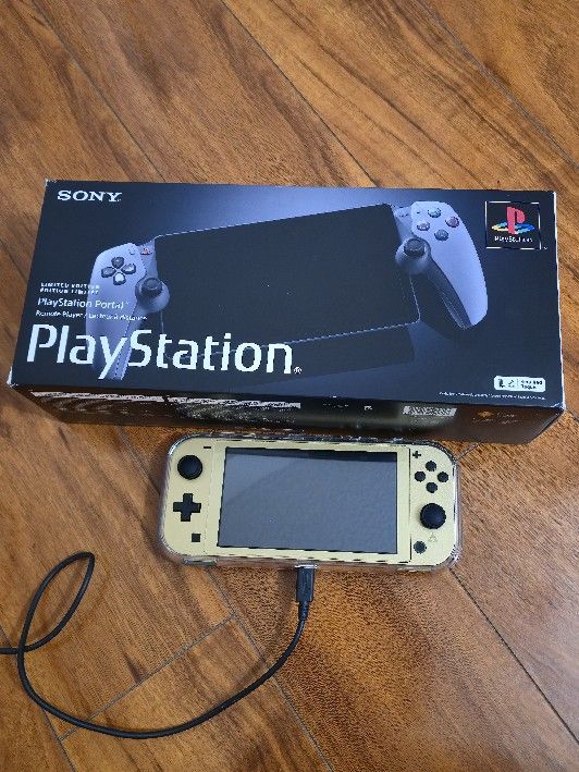 Playstation Portal & Nintendo Switch Lite