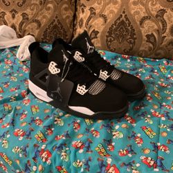 Jordan 4 Retro White Thunder Size 9.5 Men’s 
