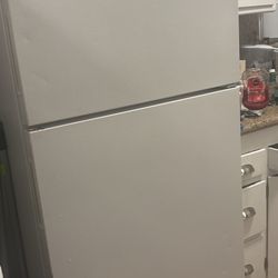 Amana Fridge 