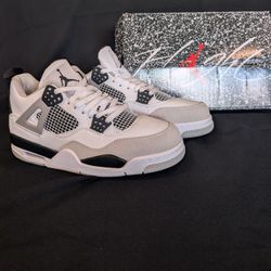 Jordan 4 Military Black