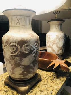 Gorgeous Roman-Style Vases Distressed Pair Of Lamps