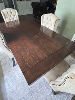 Dining table & chairs