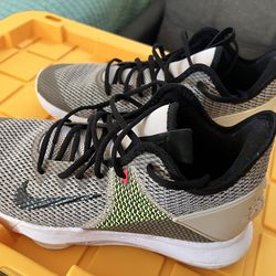 LBJ - Basketball Shoes