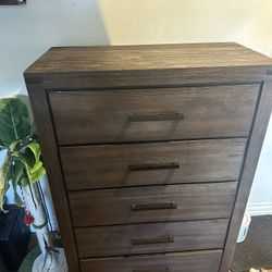 Bedroom Dresser 