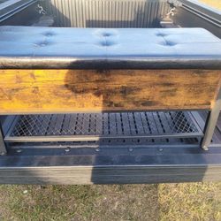 Storage Bench/ Foot Locker