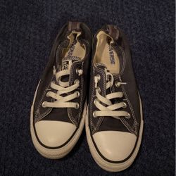 Converse size 8