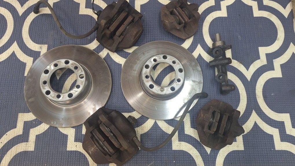 Mercedes W123 Brake Parts