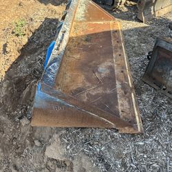 80" Cat Skidsteer Bucket 