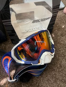 Oakley high performance anti-fog lens
