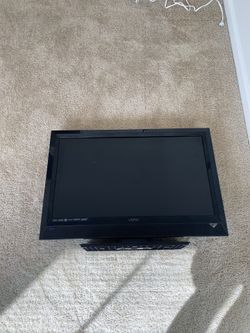 32in Vizio Flat Screen TV