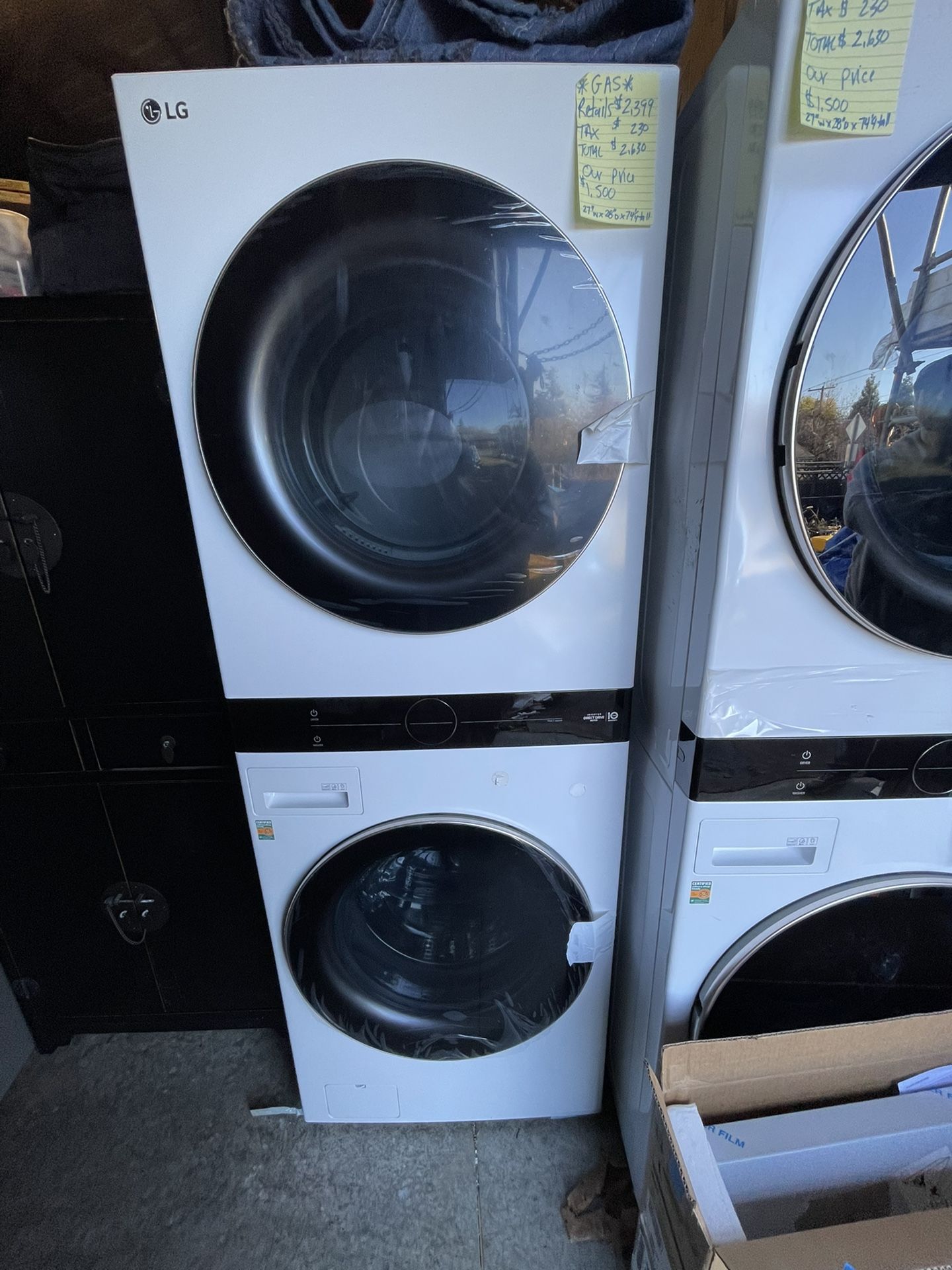LG STACKER WASHER DRYER