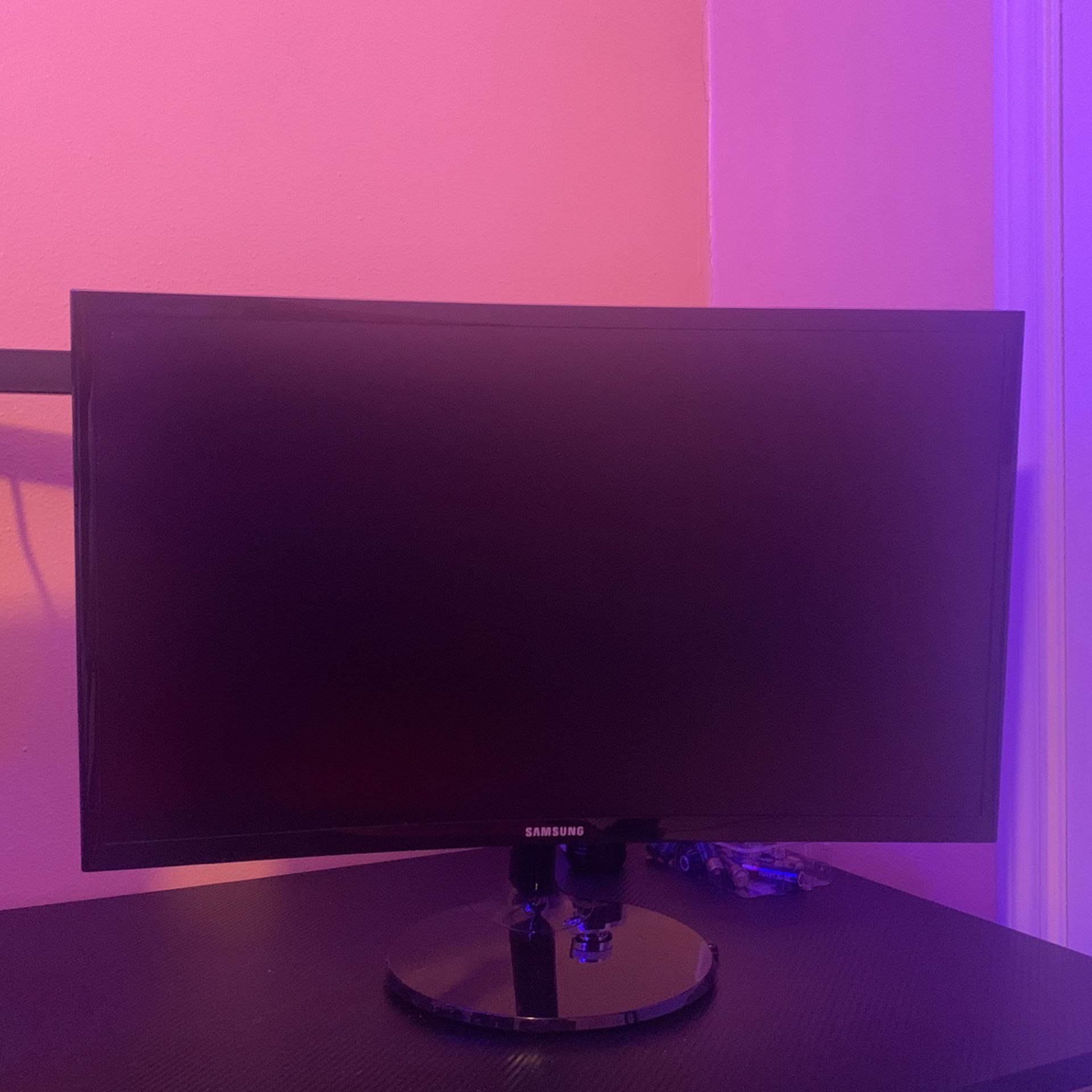 24 Inch Curved Monitor 