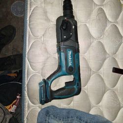Makita Rotary Hammer Battery NOT INCLUDED $100$