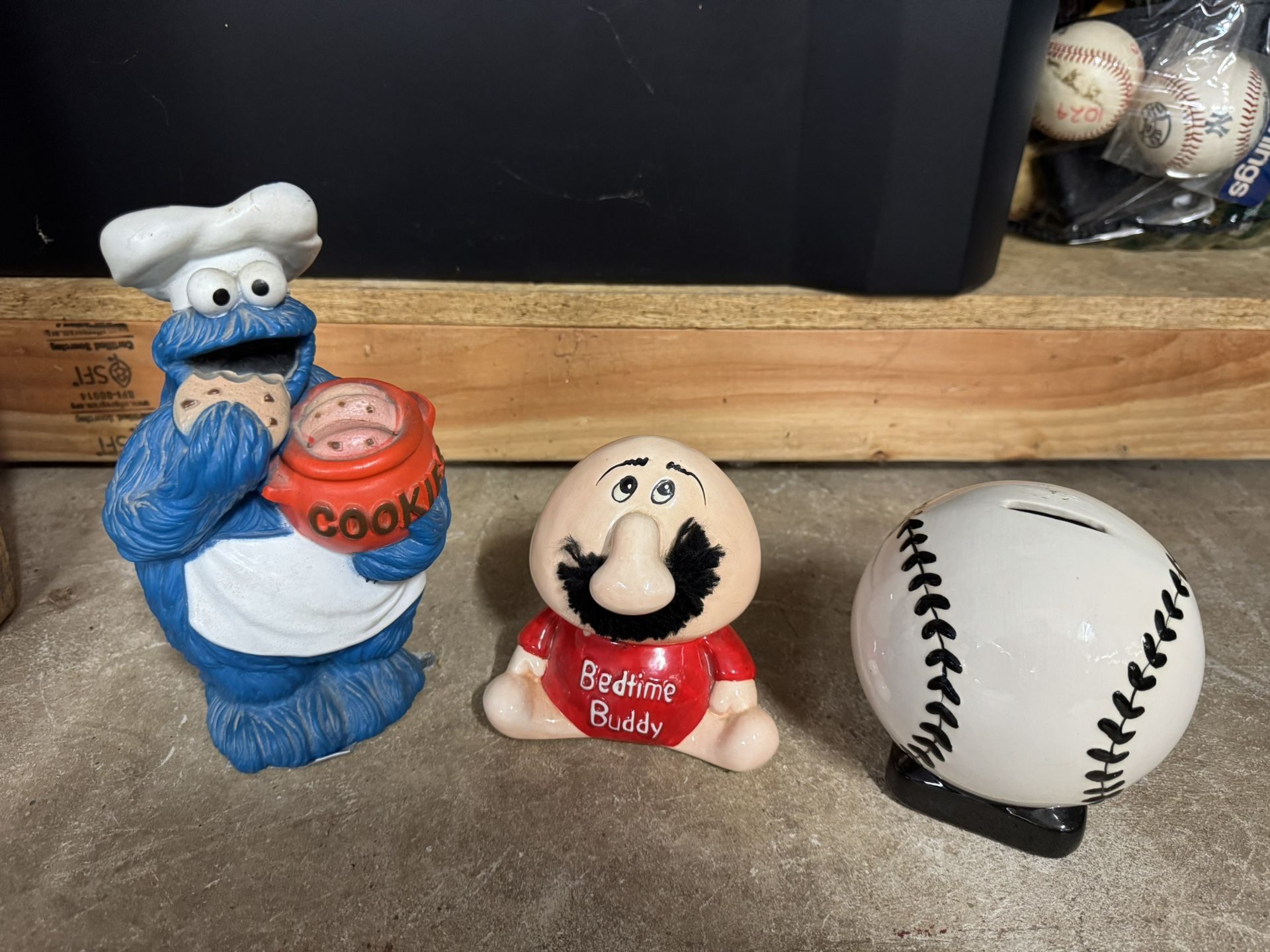 3 Piggy Banks