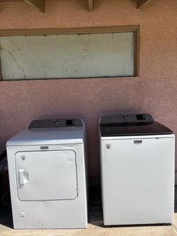 Maytag Washer and Dryer Set