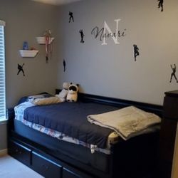 Twin Bed W/ Pull Out Twin Trundle Bed