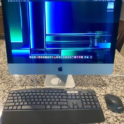 Apple iMac 21.5” 2017 made and all works perfectly ready for new user