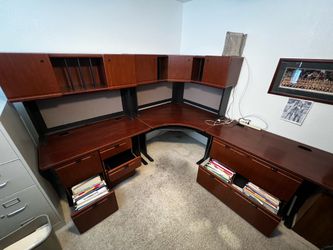 Office Furniture - Corner Desk and Drawers