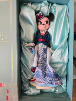 Disney minnie mouse Figurine