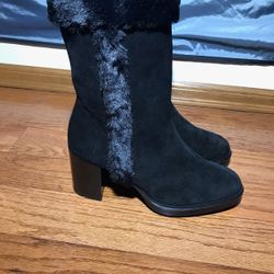 Aquatalia Illiana  NWT Mid calf suede boots