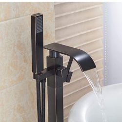 Barthroom Tub Filler Faucet Floor Mounted Bathtub Shower Faucet Waterfall Spout Free Standing Tub Mixer Tap with Handheld Sprayer