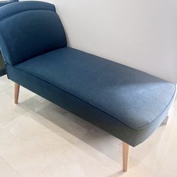 Chaise Lounge Almost New