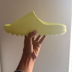 adidas Yeezy Slide