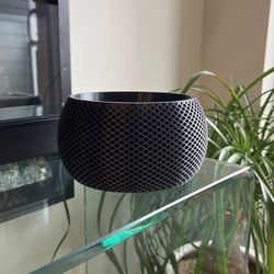 Black Round Geometric Honeycomb Plant Pot