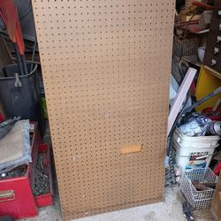 Peg Board 