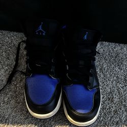 Nike Air Jordan 1 Mid Black Royal Blue Toe Size US 7Y / EU 40